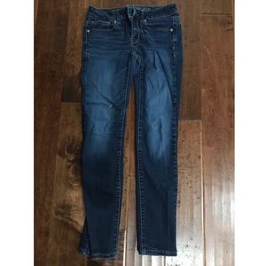American Eagle Jeans: Short